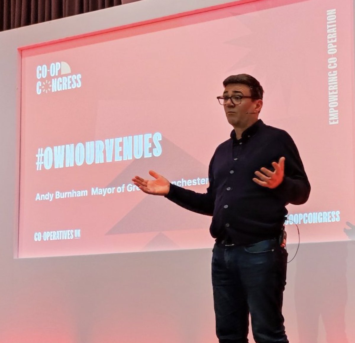 Mark Davyd (@markdavyd) on Twitter photo 2022-06-18 09:12:03 Delighted to welcome @AndyBurnhamGM as the latest investor to @musicvenuetrust #OwnOurVenues project. You can join Andy and hundreds of other people to make this project happen. crowdfunder.co.uk/p/own-our-venu… Delighted to welcome @AndyBurnhamGM as the latest investor to @musicvenuetrust #OwnOurVenues project. You can join Andy and hundreds of other people to make this project happen. crowdfunder.co.uk/p/own-our-venu…