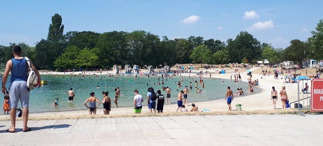 PoliceNat95's tweet photo. [#Pointinfo]  [#Prévention] [#vigilanceOrange]

@PoliceNat95 vous informe qu'en raison d'une forte concentration de véhicules sur le secteur de la base de loisirs de Cergy-Pontoise, la circulation est perturbée. 
⚠️ La capacité d'accueil de 🏝️ arrive à son maximum. https://t.co/tRExedZvDW