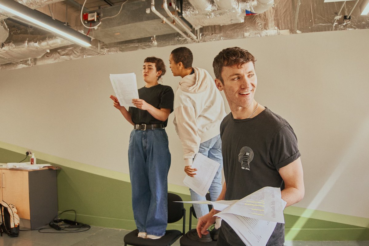 Pink Sky Theatre tweet media