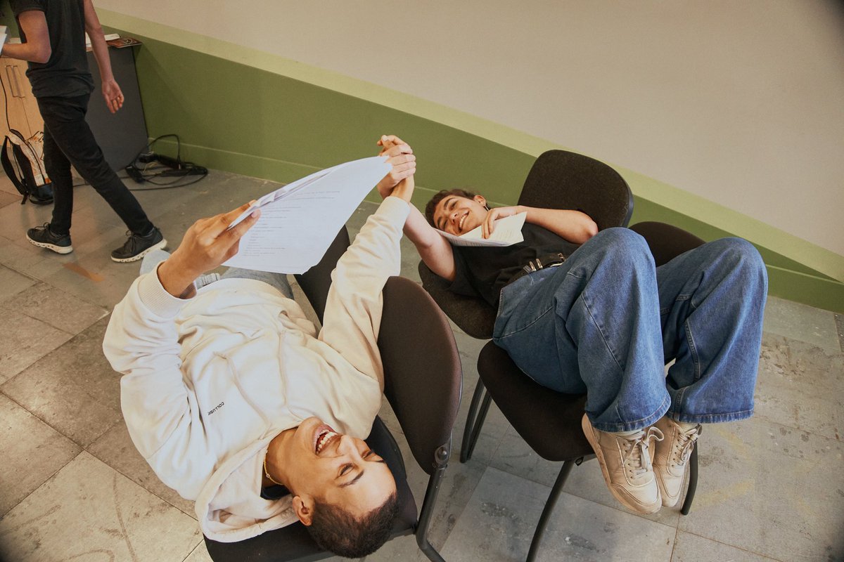 Pink Sky Theatre tweet media