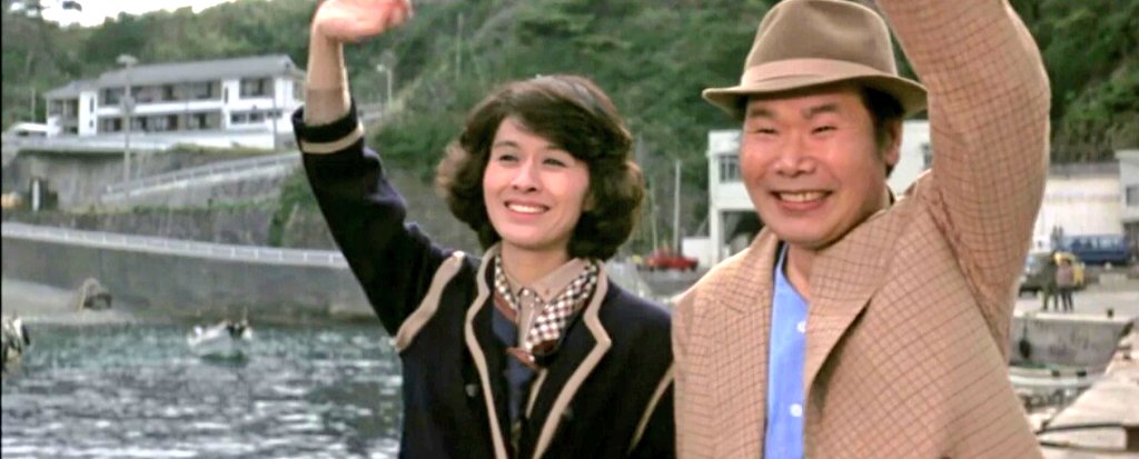 markdad139's tweet photo. 『男はつらいよ  柴又より愛をこめて』第三十六作

🎞《大好きな名(迷)場面》

◇家出娘・あけみ探しの旅…
◇二十三半の瞳？
◇真知子先生と式根島デート♡
◇「あなたと暮らせたら僕は…」

★美人教師マドンナ・栗原小巻さん(二度目)の登場に童心に帰る寅さんの甘酸っぱい恋心が泣ける回 🚲 https://t.co/gcsKIxf1DR