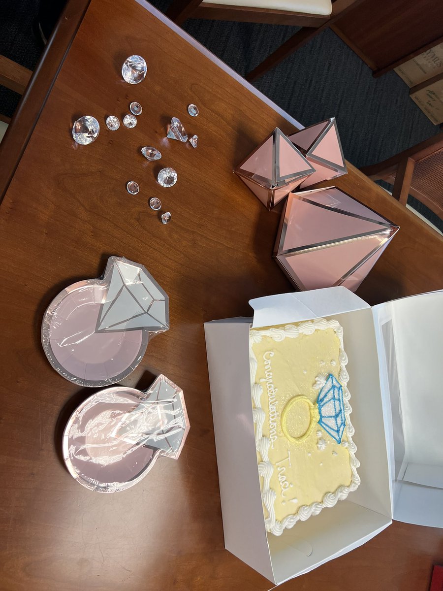 Celebrating our own, Traci MCCLOUD and her achievement of the Diamond Award!  A true Service leader, both inside and outside our Depot!  Way to go Traci!😀