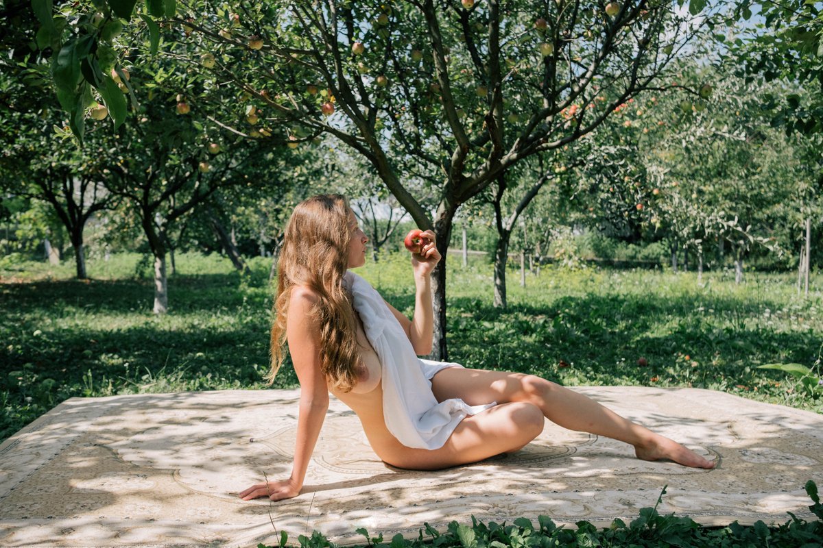 YHryhorenko's tweet photo. How is your weekend, #NFTfam?
#UWPO wish you to spend it bright!
@olgove_e 15/16 editions #nftphotography
https://t.co/yIguTnoJmz https://t.co/qiSf0Au0cP