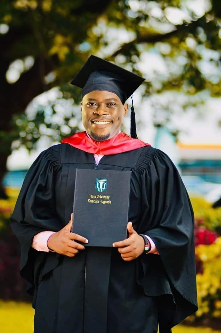 We demand tuone ya Uhuru na Raila sasa.