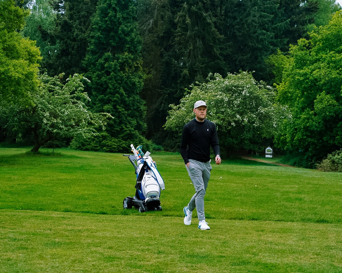 StewartGolf's tweet photo. Walk the course in style with the ultimate handsfree experience #QFollow https://t.co/LqTS8rcZBG