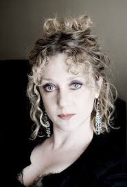 18/06 Happy Birthday! Carol Kane(70)    taxi 