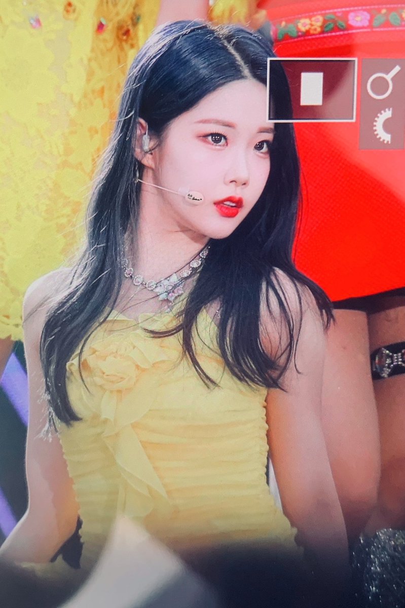 Shocker_cw's tweet photo. 220618 프리뷰 

S2채원사랑S2

#클라씨 #CLASSy #채원 #윤채원 https://t.co/pwcjPxy2bJ