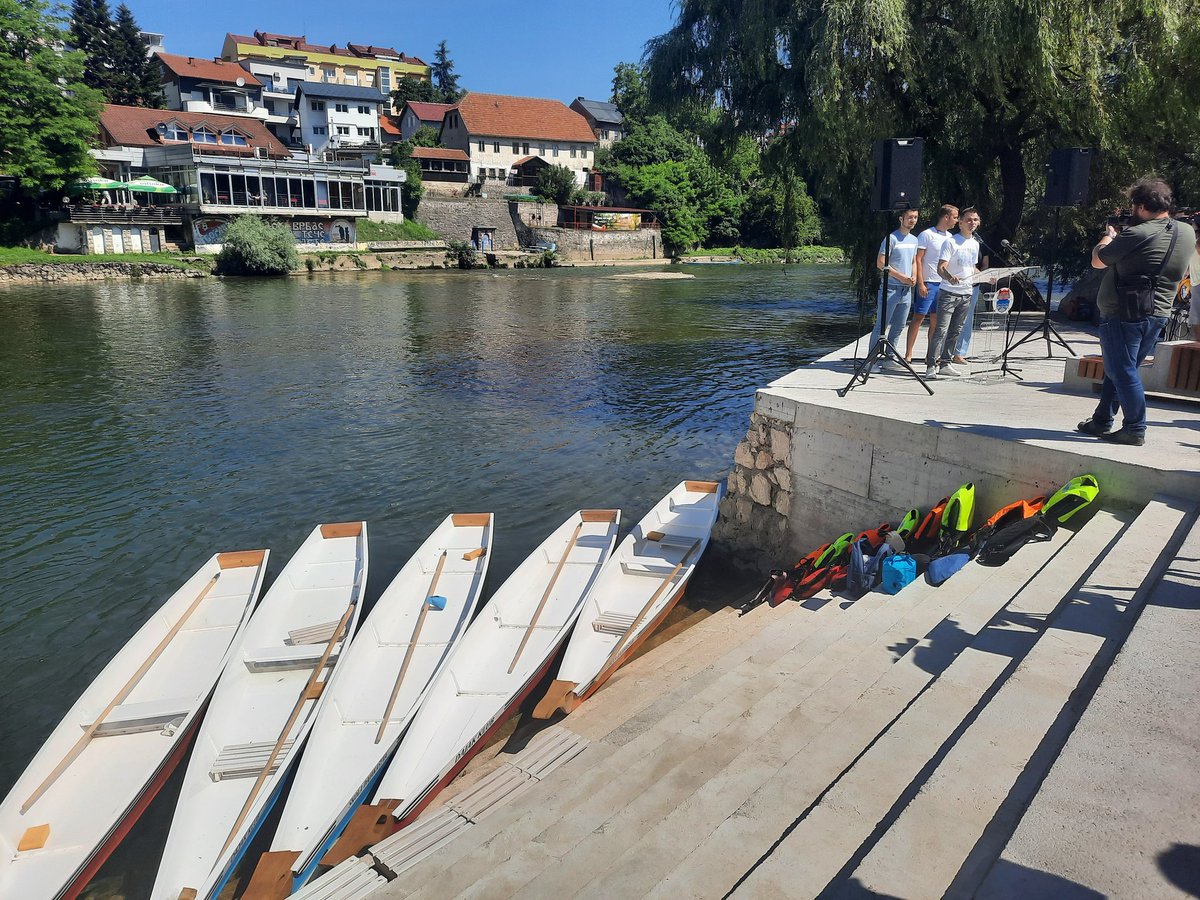 MoravacNevena's tweet photo. Banjaluka konačno dobila dajak pristanište. Ovaj simbol grada na Vrbasu dobija sve više na značaju… #una donosi priču o čamcu kojim je moguće ploviti samo Vrbasom #unabih #unatv @unatelevizija https://t.co/Cb3JGJ1mGO