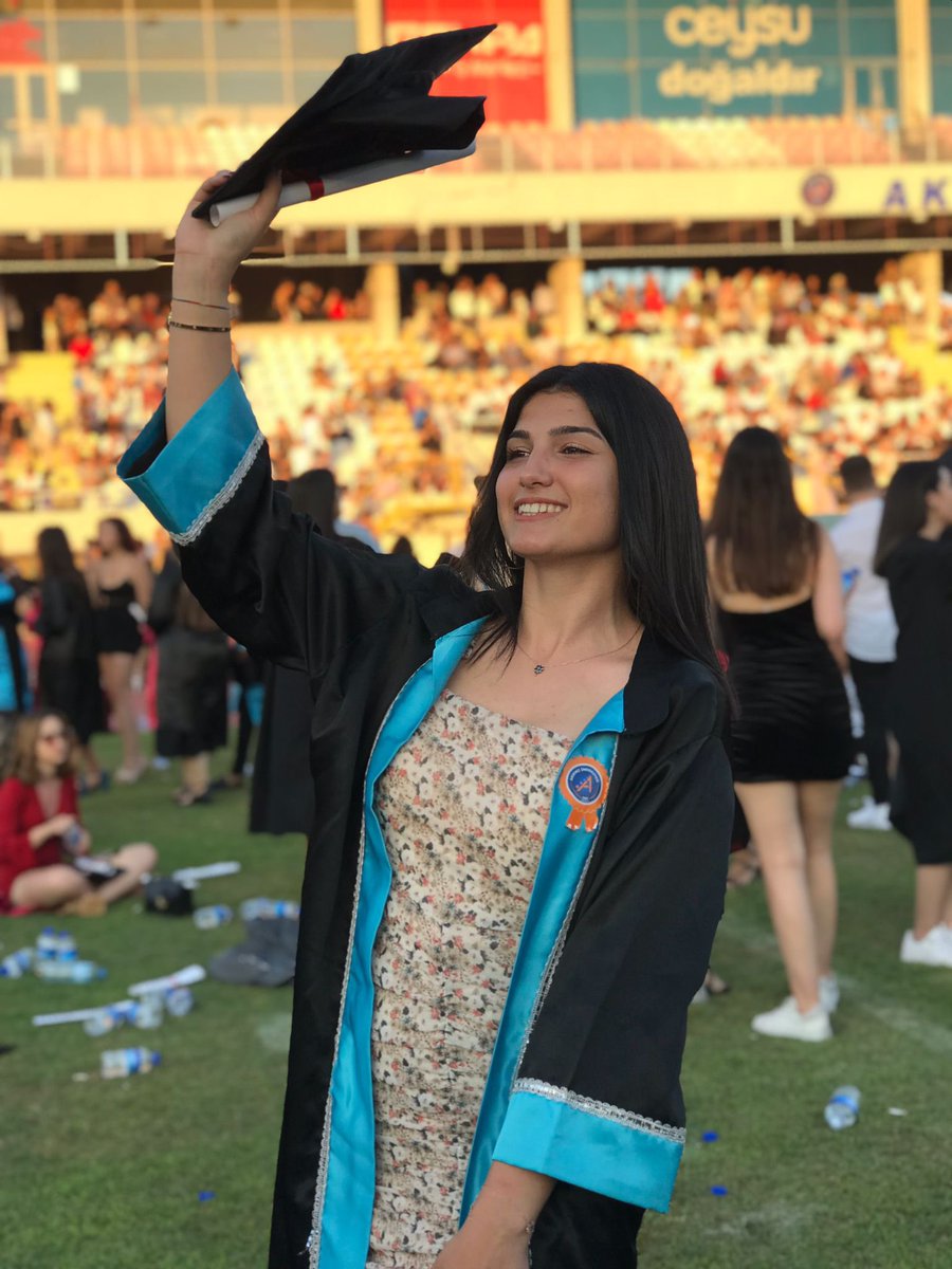 Ee noldu şimdi mezun olduk noldu şimdi:)🎓
<a href="/Akdenizun/">Akdeniz Üniversitesi</a> 
#mezuniyet22