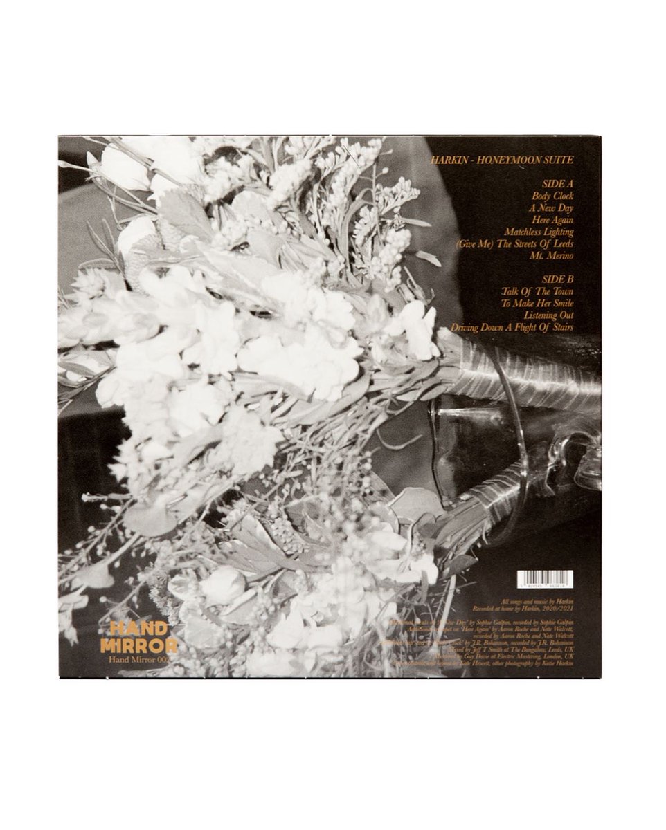 Happy Record Store Day UK! All copies of ‘Honeymoon Suite’ in UK record stores have at some point been in my car. Yep, Hand Mirror is Hands On. <a href="/RSDUK/">Record Store Day UK</a> #RSD22