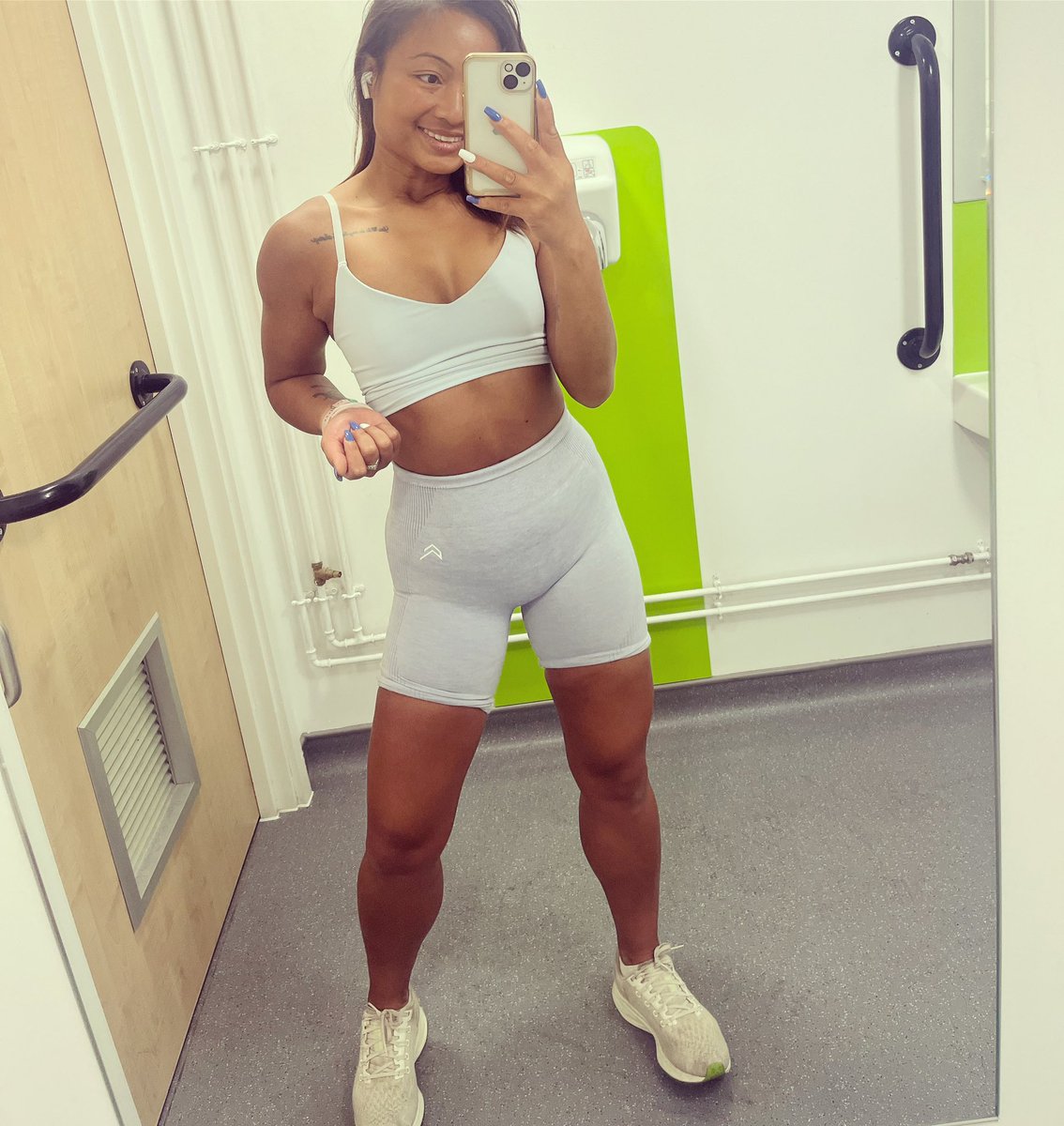 Dawan98177865's tweet photo. #StrengthTraining #workout #gymgirl #muscle #fullbody #weighttrain #summertime #progressinmind #lifter #runner #workhard https://t.co/L2zxTaW4iL