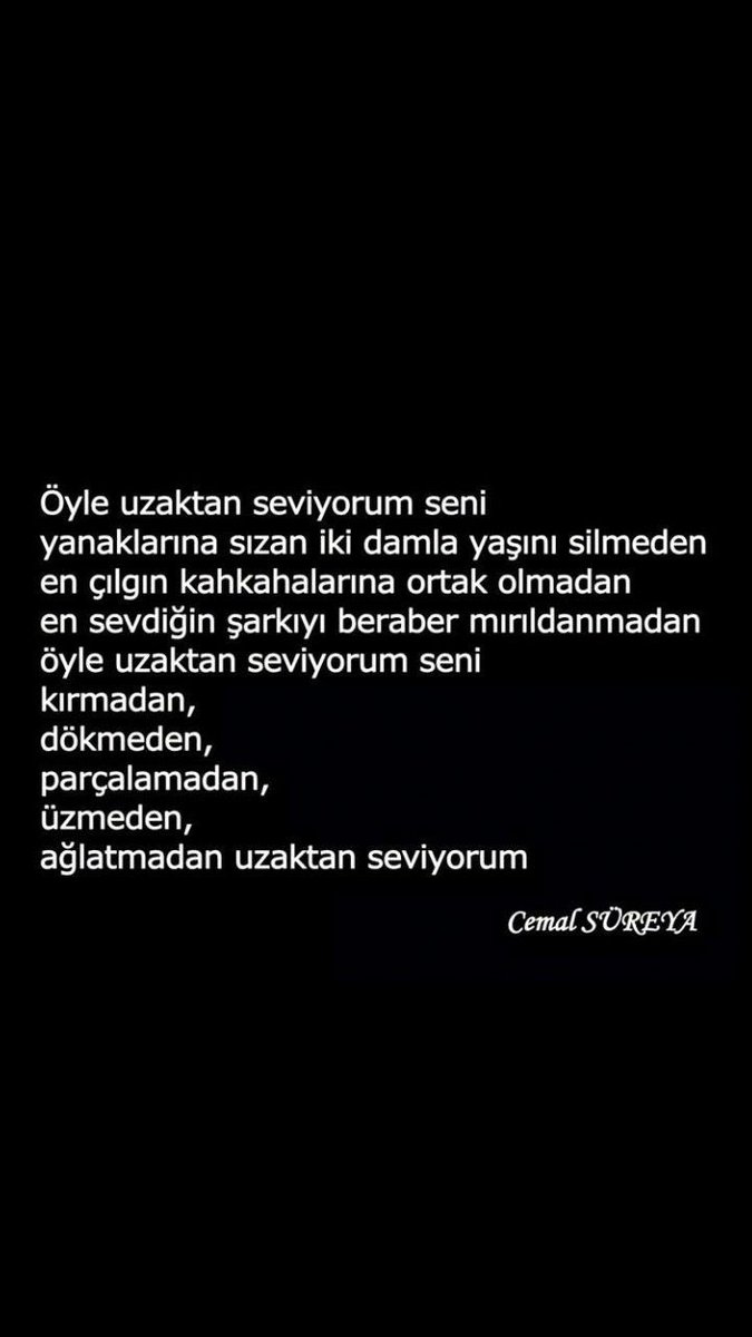 kırmadan
dökmeden
parçalamadan
üzmeden
ağlatmadan uzaktan seviyorum
öyle uzaktan seviyorum seni;
sana söylemek istediğim her kelimeyi
dilimde parçalayarak seviyorum
damla damla dökülürken kelimelerim
masum beyaz bir kağıtta seviyorum..