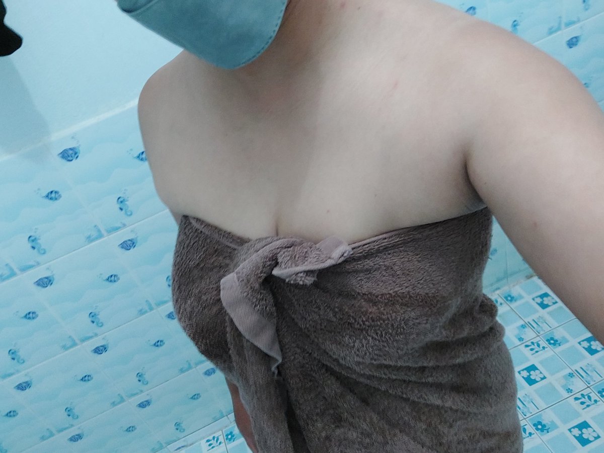 แค่เทอ"ยักคิ้ว"  ต้นงิ้วก้แค่"ถั่วงอก" 😝