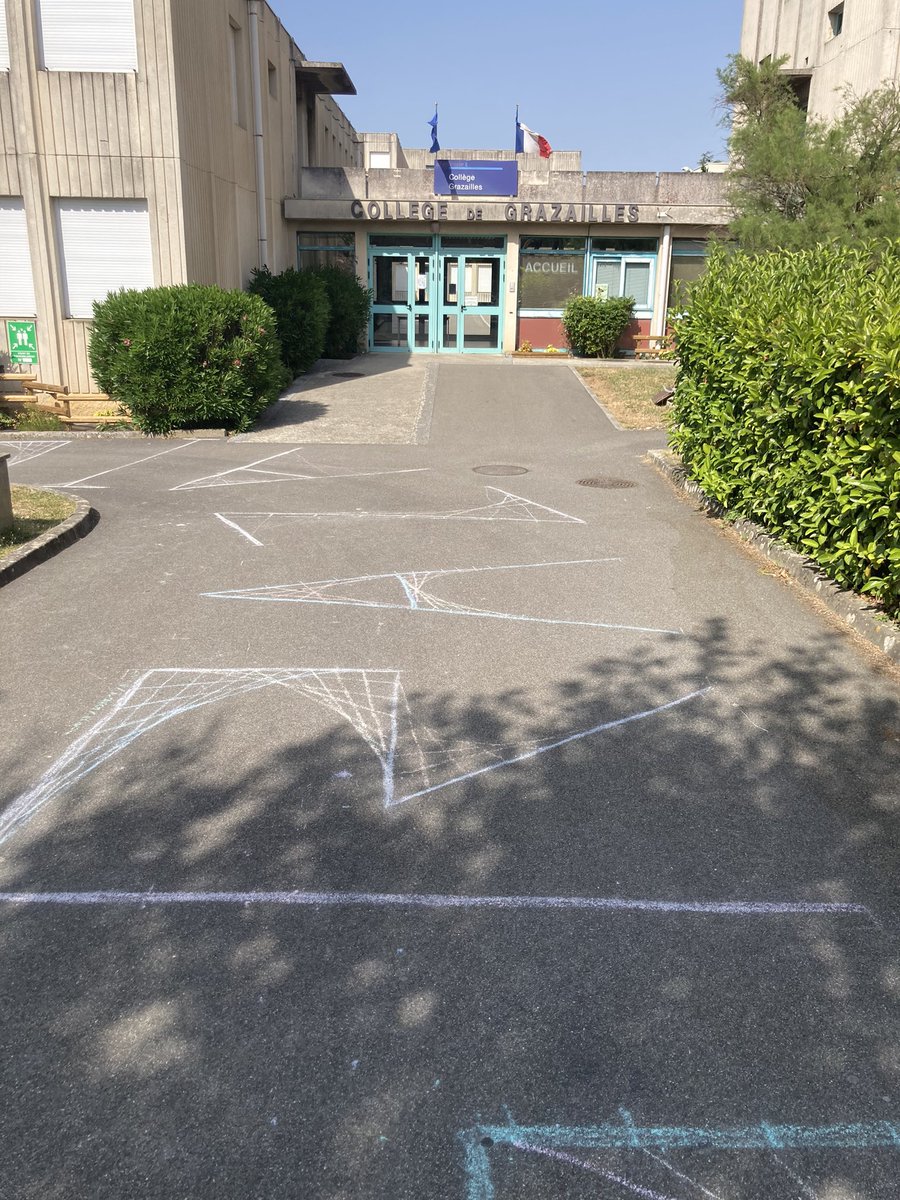 fermat_science's tweet photo. Projet Diffusion de la Culture Maths en Région @occitanie : Journée pour les enseignants, médiateurs, chercheurs  au @ClgGrazailles pour découvrir les actions  @fermat_science Irem de Montpellier @LesMathsEnScene @MAThenJEANS @ApmepToulouse 
@acmontpellier… https://t.co/JXl85LycuB