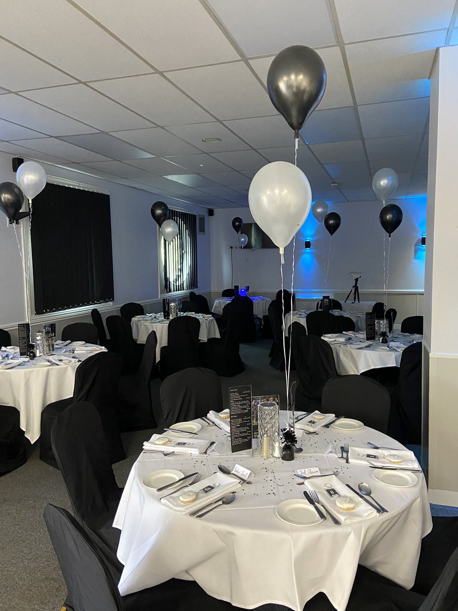 afchackleton_'s tweet image. We are all ready for the End of Season Dinner! We look forward to seeing our guests this evening 🖤🤍