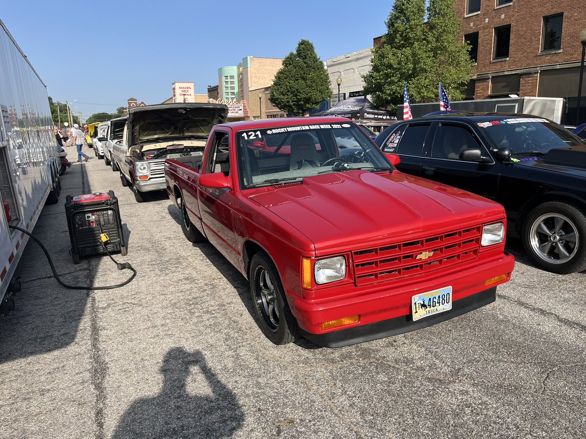 Brentanic's tweet photo. Only a couple hours until Rocky Mountain Race Week begins here in Great Bend! My favorite event of the year in this town! 

#RockyMountainRaceWeek
#RMRW https://t.co/9TmZD5B3wa