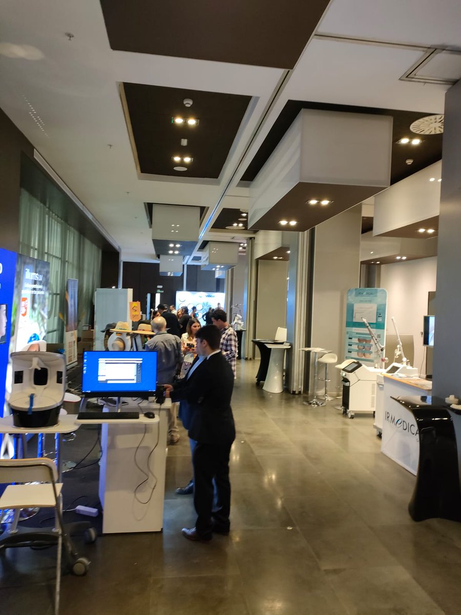 SelmqLaser's tweet photo. Más de 20 casas comerciales participan en el «XXIX Congreso de la Sociedad Española de Láser Médico Quirúrgico @SelmqLaser, la exposición más completa sobre la tecnología del #lasermedico aplicada a la medicina.
ℹ️ https://t.co/OZGldHGXTu https://t.co/hvQbWco2aC