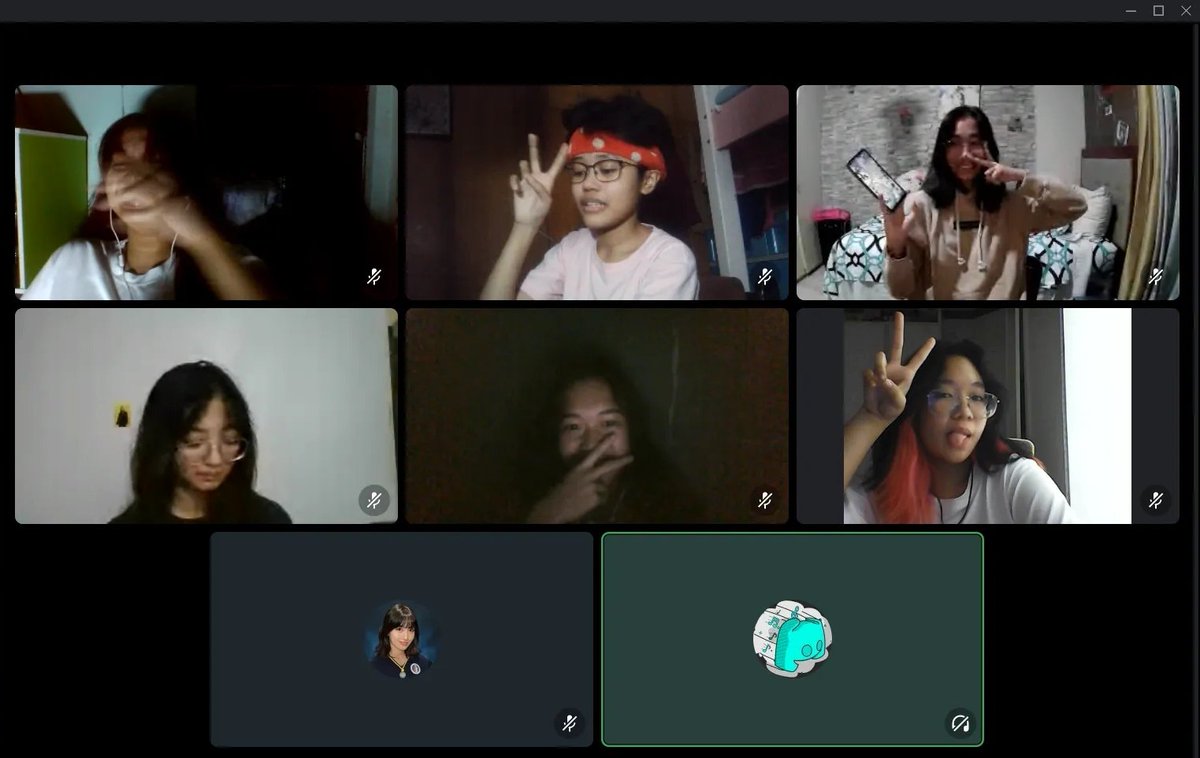 keemddun's tweet photo. happy anniversary to us, my saviors!

my mamamoo and team pighati huhu love u guys a lot💚 https://t.co/uW7OcqfSKQ