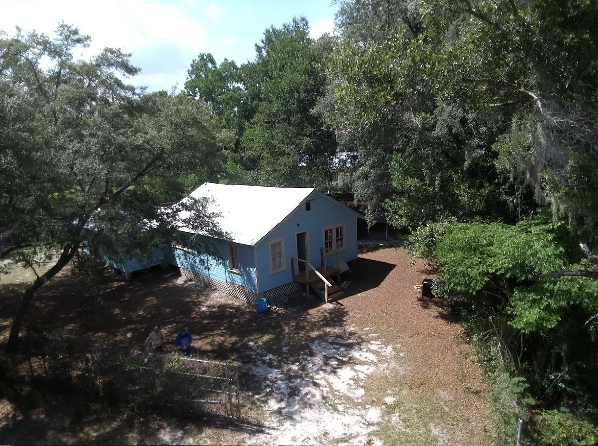 mavicminireview's tweet photo. Tiny Tello is great for that quick Real estate shot. No GPS flies anywhere .Flys from your phone. Photos right to your phone #dronephotography #SaturdayVibes #mavicminireview #gregsanswers #follo4fun
Only 100 bucks ! https://t.co/1q8nSQ4IXB