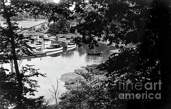 Colethompson70's tweet photo. New artwork for sale! - "Inwood Hill Marina " - https://t.co/iJwB4qeuTl @fineartamerica https://t.co/zS7C2e7V4S