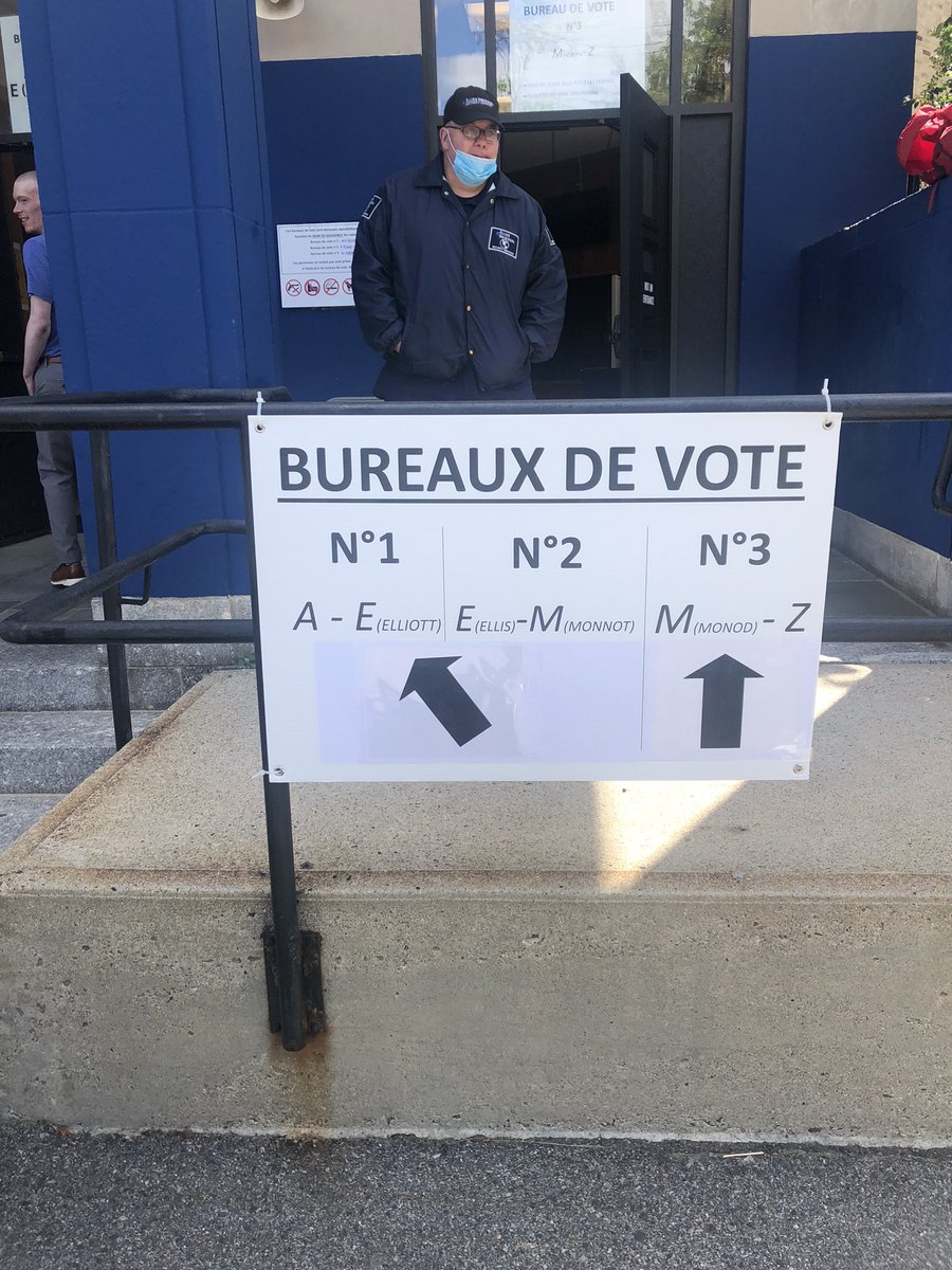 #Législatives2022 || Nos jeunes volontaires sont mobilisés lors du second tour des élections législatives ! Venez voter aujourd'hui jusqu'à 18h au Lycée International de Boston @isblib. #jevote