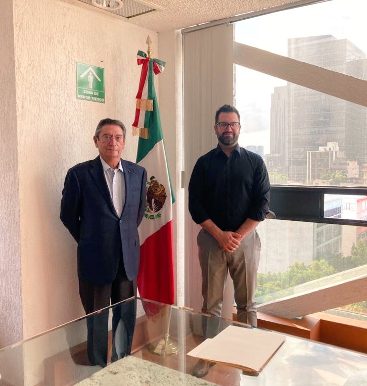 EdwinMtzGci's tweet photo. Iniciamos entusiastas y muy comprometidos los trabajos del Programa #PERT diseñado en beneficio de la población de #ValleDeChalco. Ayer fué suscrito el convenio de colaboración que permite desarrollar tan extraordinaria iniciativa. #Enhorabuena #INSUS #Notaría42 https://t.co/ea12Grueza