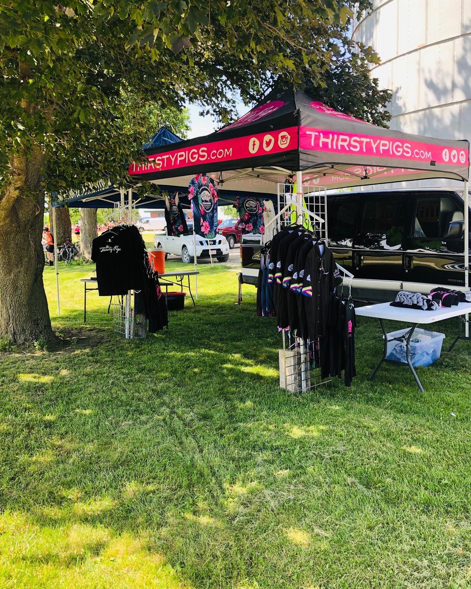 ThirstyPigs's tweet photo. Stop and see Alison in #minburniowa today for the #bacoonride today! #thirstypigs #thirstypigseverywhere @BRBaconFest @IowaBicycle @bikeiowa #sunsout #cyclingfun #racoonrivervalleytrail #bacon #beer https://t.co/UHEJK8LxjV