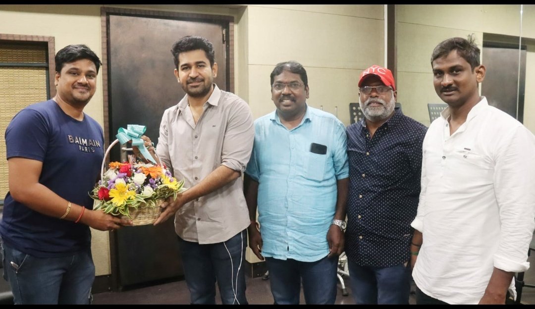 rs_prakash3's tweet photo. Multifaceted Actor/composer/producer @vijayantony released #kjsmediaprouctions #productionno01 titled #kothangodubunglow starring @itsmevidhu @Kjsmediaprod @MpAnand_PRO https://t.co/EBTHYZl89C