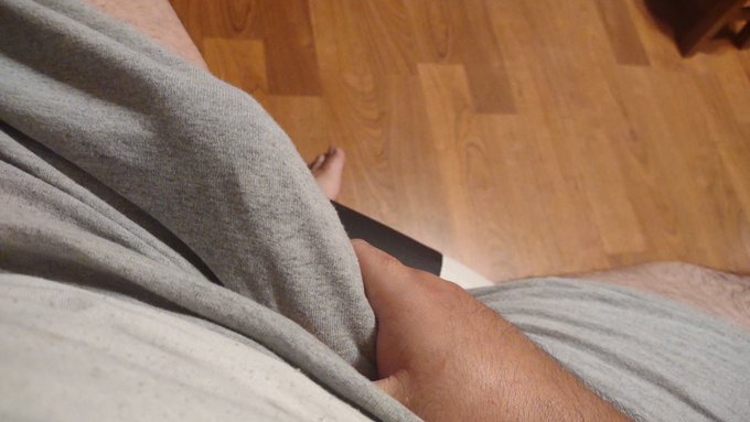 Need someone to come take my cock out and suck it any body want to link in comments https://t.co/QrI<a href="/tag/horny"class="tags"><span>#horny</span></a><a href="/tag/dadbod"class="tags"><span>#dadbod</span></a><a href="/tag/thickcock"class="tags"><span>#thickcock</span></a>