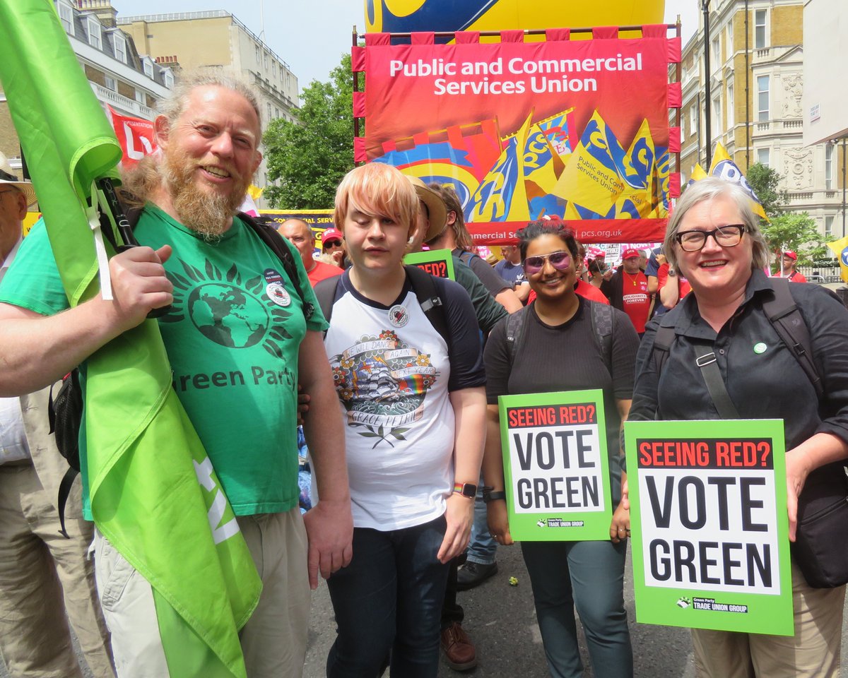 tradeuniongreen's tweet photo. We turned out today to join the @TheTUC #WeDemandBetter march and rally and were joined by @CarolineRussell #enoughisenough #pay15 @TheGreenParty We must keep building TU links to ensure a just transition and #greennewdeal https://t.co/J20Tr2JkgS
