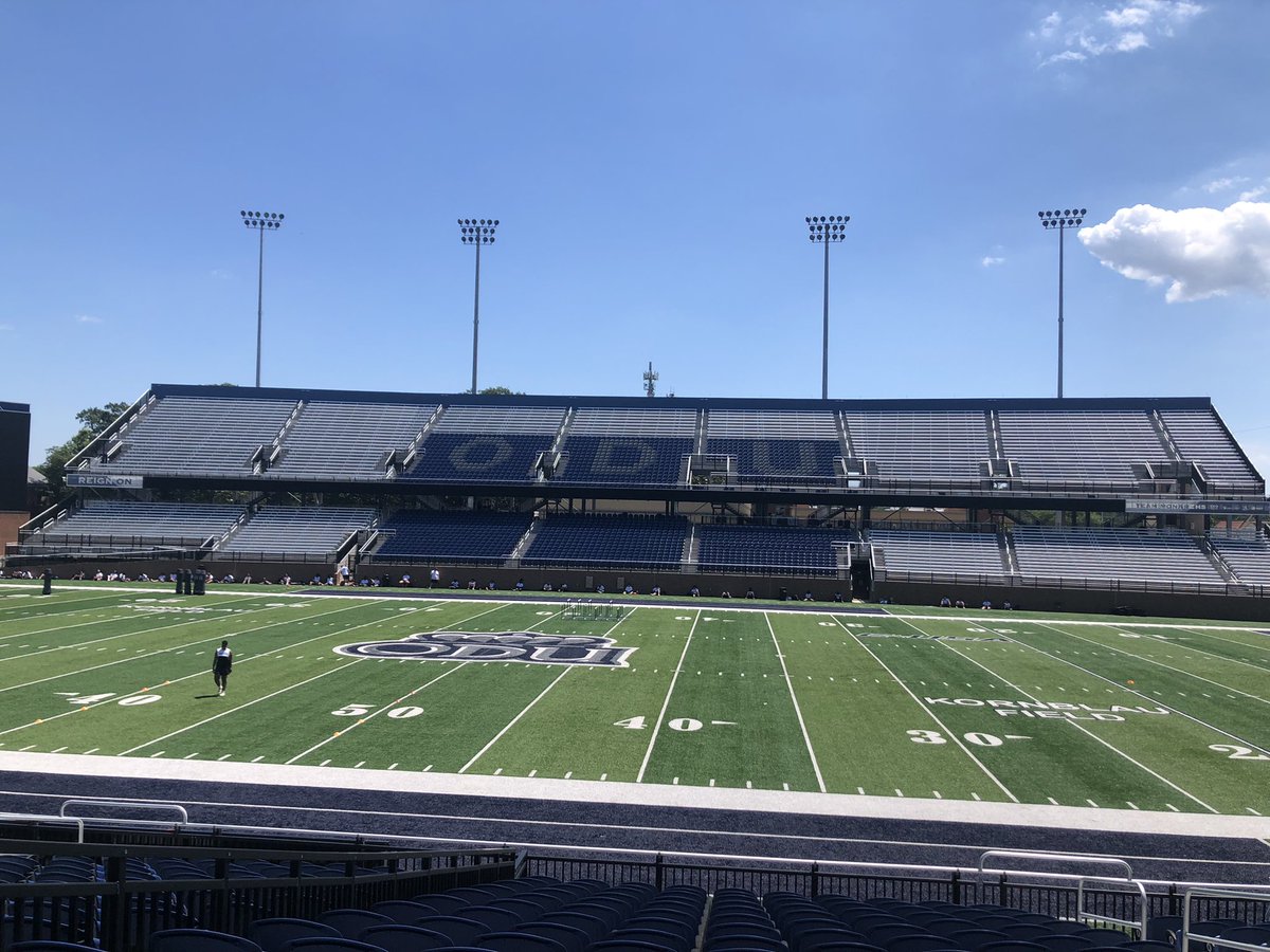 ToddBoykin6's tweet photo. Good day for some work. Nice facility! @ODUFootball @CosbyTitansFB https://t.co/7kRZ4vD4Dm