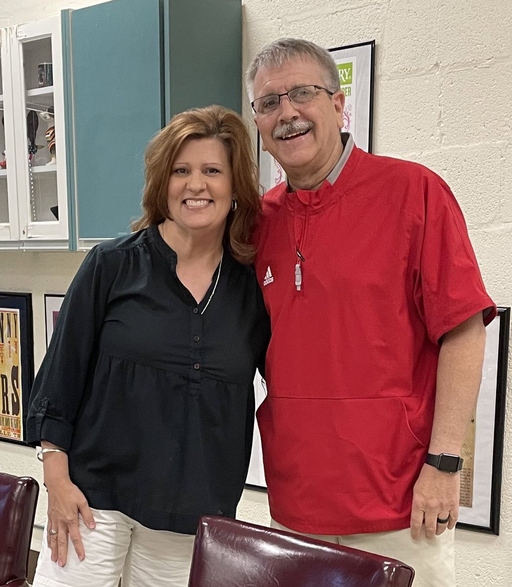 Excited about the 2022-2023 school year with these two leading Hickman County’s high schools. #eagles #bulldogs