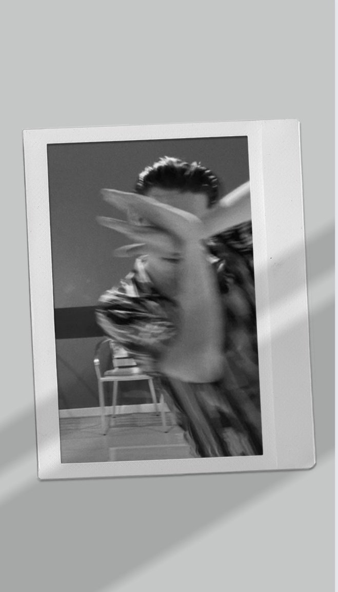 IColourMeBlue's tweet photo. 🎶mentre balli tra le ombre con un velo di diamante sulla fronte🎶

Ascolta e condividi #Falene :
#FaleneZodiacoStreamingParty
⬇️
https://t.co/EHJo1kes2m https://t.co/ToMowPgq0e