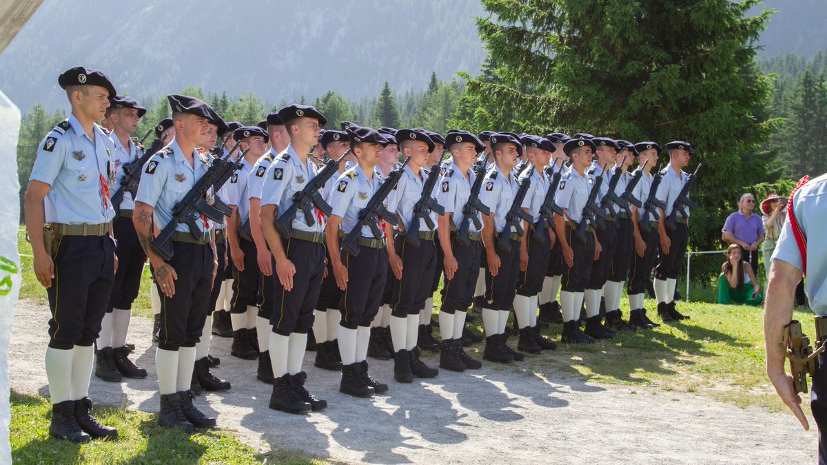 27e Bataillon de Chasseurs Alpins tweet media