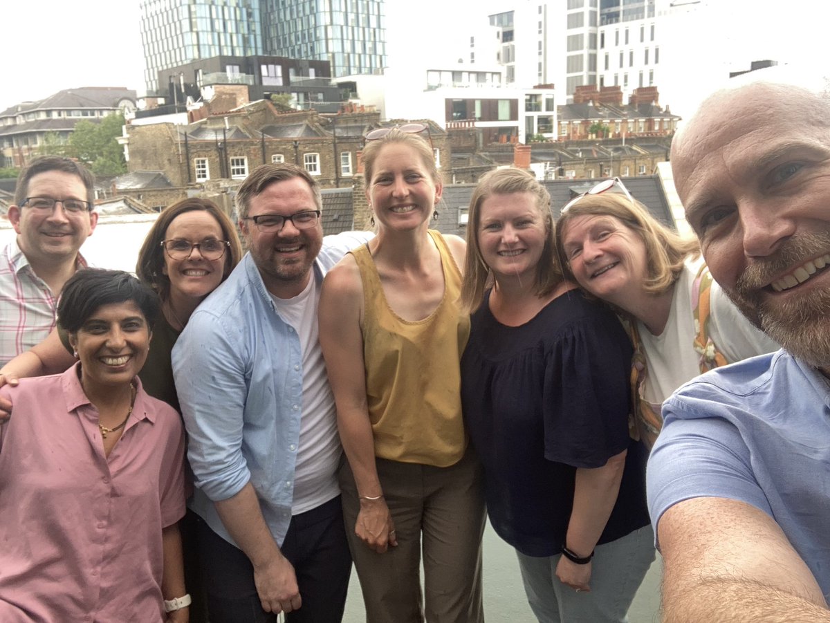 katesutton70's tweet photo. A wonderful day @theASE @AsePrimary @SpringLearns @priscigeeks @DaveChurch_ @SIMMSPriScience @MrsPassSci #ASECommunity #lovescience https://t.co/1YXLzsQa7D
