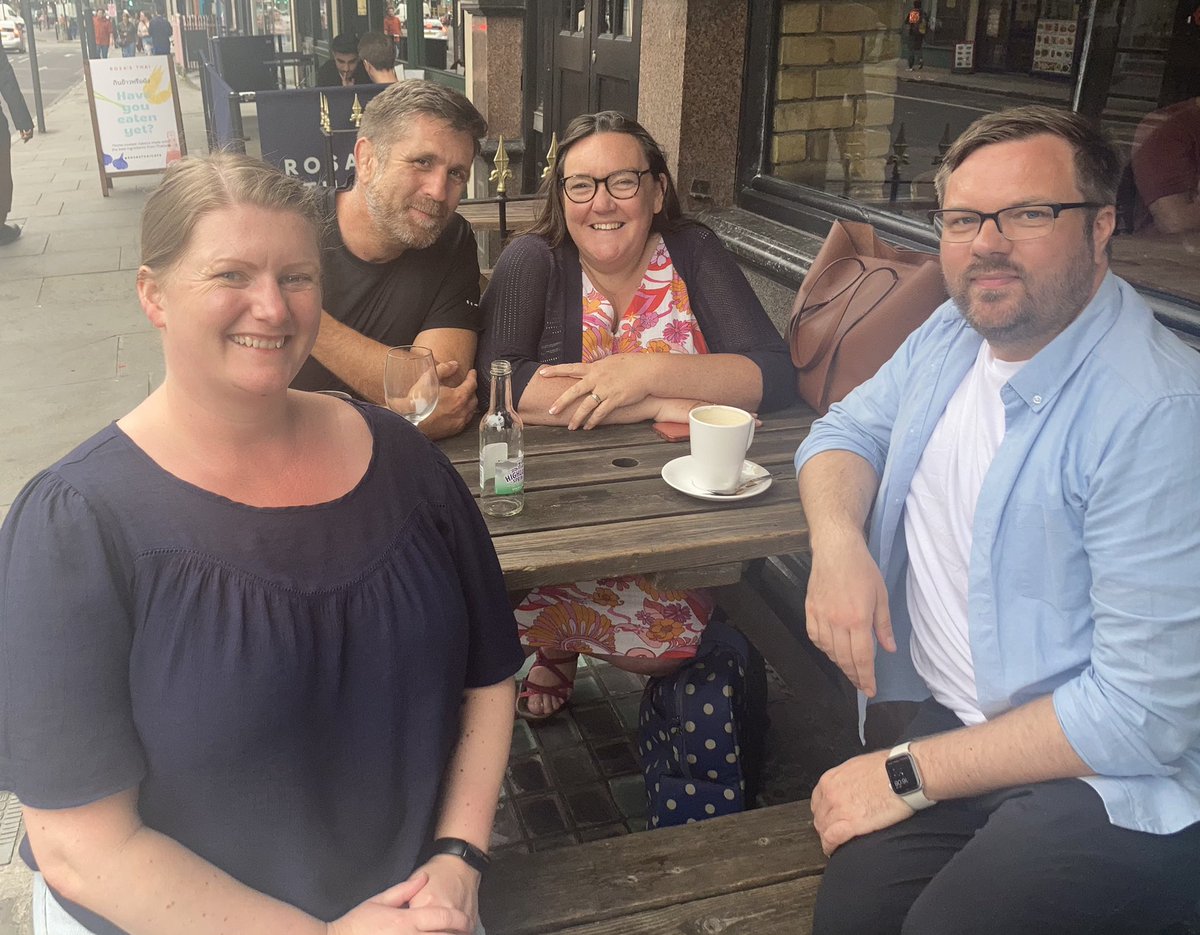 katesutton70's tweet photo. A wonderful day @theASE @AsePrimary @SpringLearns @priscigeeks @DaveChurch_ @SIMMSPriScience @MrsPassSci #ASECommunity #lovescience https://t.co/1YXLzsQa7D