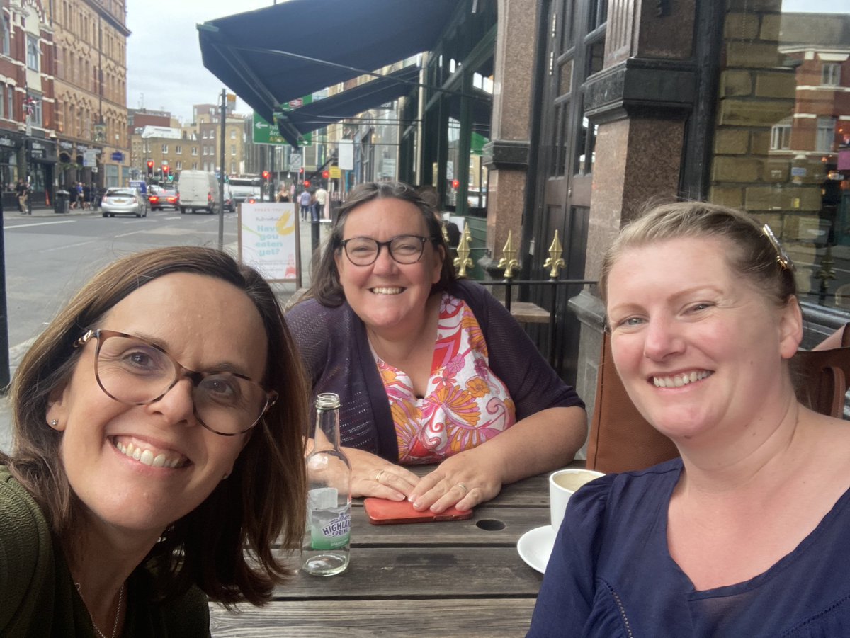 katesutton70's tweet photo. A wonderful day @theASE @AsePrimary @SpringLearns @priscigeeks @DaveChurch_ @SIMMSPriScience @MrsPassSci #ASECommunity #lovescience https://t.co/1YXLzsQa7D