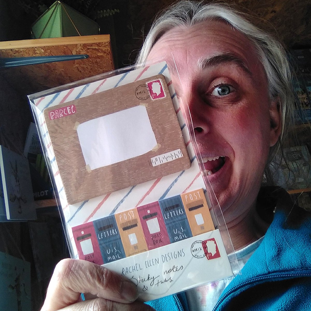 cards_giftwrap's tweet photo. Tell us where you are with the colour of your postbox?
(I'm expecting mainly red but hoping for a few different ones...)
#PostBoxSaturday #stationeryshop #cardsandgiftwrap #outerhebrides #stationeryaddict #postboxesofbritain #sendmoremail #queenof #scottishcrafthour https://t.co/yHBbgy7t1s