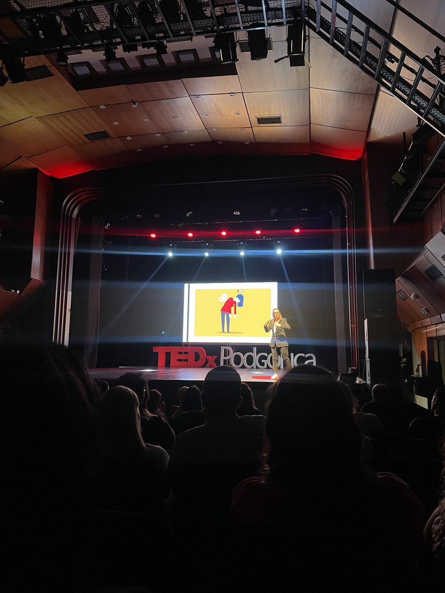 akovic_milena's tweet photo. Subota u znaku @TEDxPodgorica ❤️ Boost energije na max 💫 svaka čast organizacionom timu! @MaragunPG @yovanavulic @Tufi89 + drugi dio mladjane ekipe 🌟 https://t.co/2y1SFZK3dn