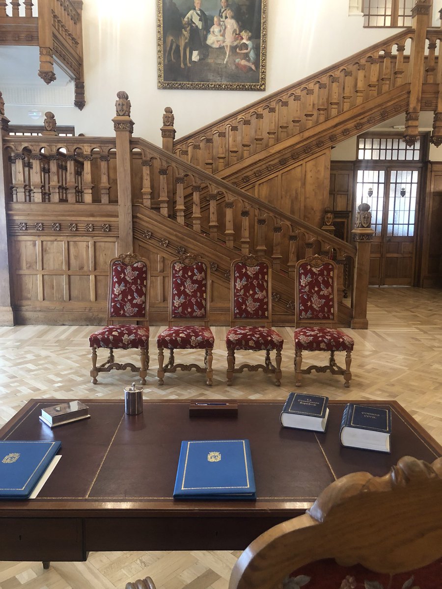 Alvaro__Lavin's tweet photo. Muchas #experiencias se compran, otras no se puede. Algunas son #impagables.

La más emotiva de mi vida es celebrar bodas civiles en @PdelaMagdalena de #SantanderCiudad 

Ahora mismo, esperando a Marina y Álvaro para disfrutar con su #boda 

#Amor 
#Vida 
#Emocion https://t.co/r5KSrpzokD