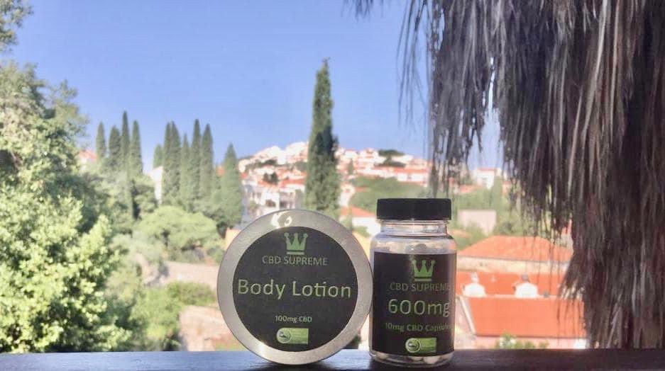 cbdsupreme1's tweet photo. Summer essentials.
Head to https://t.co/cDth5tsDum for all your CBD needs.
#cbd #cbdlotion #cbdoil #cbdcapsules #allthingscbd #summeressentials #skincare #alternative #herbal #cbdskincare https://t.co/RFK9zcMfMo