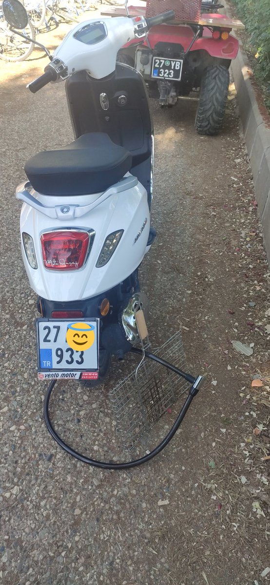 Antep'de sıradan bir gün Gaziantep üniversitesinde çekildi. 😁