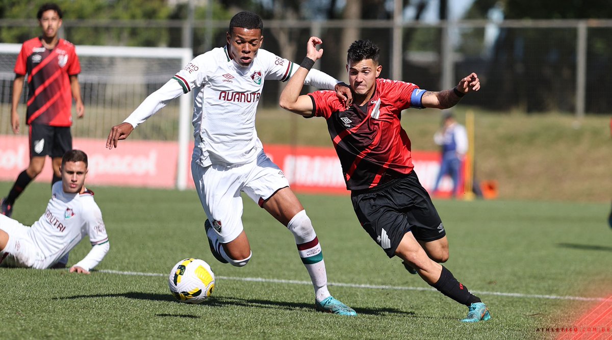 Cariocadoo's tweet photo. 🏆 BRASILEIRÃO SUB-20

Athletico-PR 0x1 Fluminense
⚽ Miguel Vinícius

📸 José Tramontin/Athletico-PR https://t.co/X5k5jBdKMS