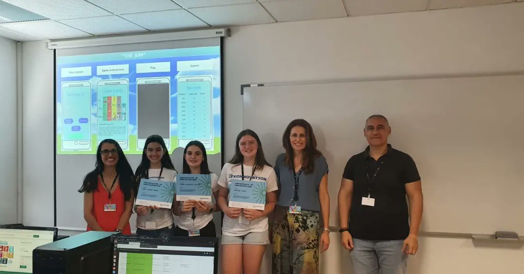 Nuestra alumna Lorena Baixauli, junto con su equipo Planet Gamers, han ganado el premio del programa Technovation Girls, de la Región de Murcia, en la categoría de Impacto Social,en la final, que ha tenido lugar hoy en la Facultad de Informática de UMU 👏👏👏
 Talento STEM