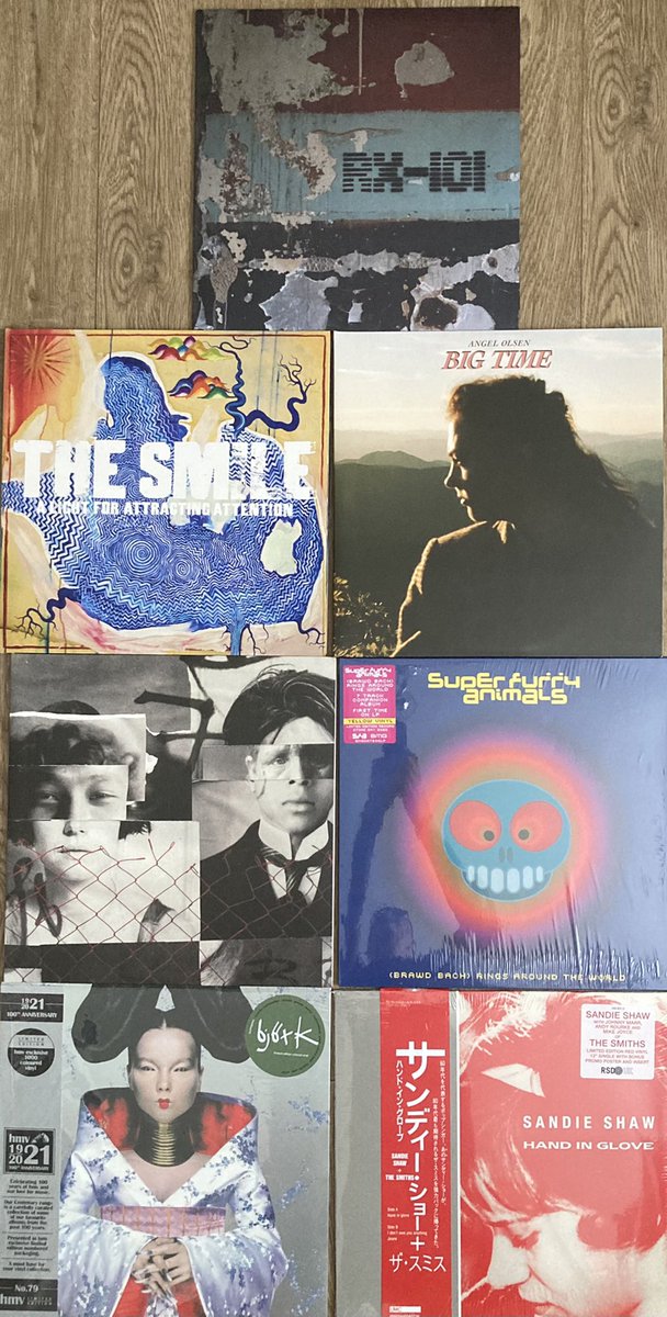 RMeldrum1's tweet photo. Best #RecordHaul I have had in weeks mainly thanks to @SGR_RecordCafe @RSDUK @hmvArgyleSt & The Postie ..
Time to Spin β¦ π§ https://t.co/kBB4izJbq0