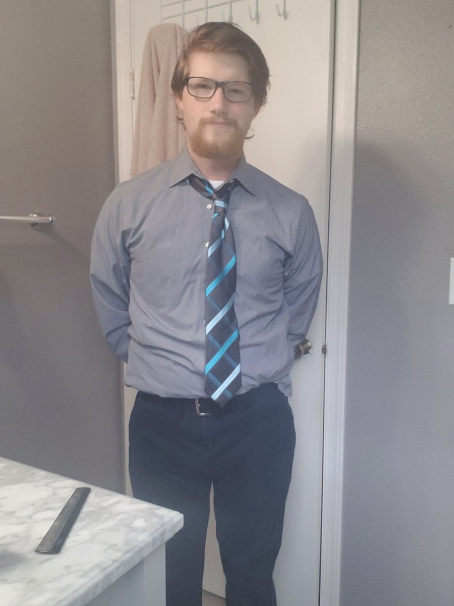 PinkGeek008's tweet photo. Father's day gag for work, or #RTX costest?

(It still fits.)

#RTXCITED #RTX2022 #RTXAustin #RvB #RedvsBlue #ProjectFreelancer #LeonardChurch https://t.co/yDJg9pJ1Bb