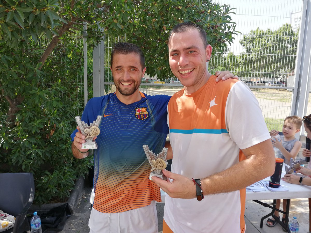 FET_Bellvitge's tweet photo. 2n #TorneigSolidariDePadel
Esteu a un click de saber com l'hem gaudit:
👉 https://t.co/xsaGnT6Jh8
#ProtagonistesAmbTu
#Bellvitge #ElGornal
#EducacióLH #LHEducació
#LHospitalet #LH
#SomriuresCompartits
#CosesBonesDeLH https://t.co/GOylem7hZr