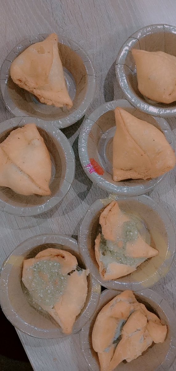 hims_kitchen's tweet photo. Samosa party
Indian Street food
#streetfood #YouTube #eat #food https://t.co/PIaRA0XUC2