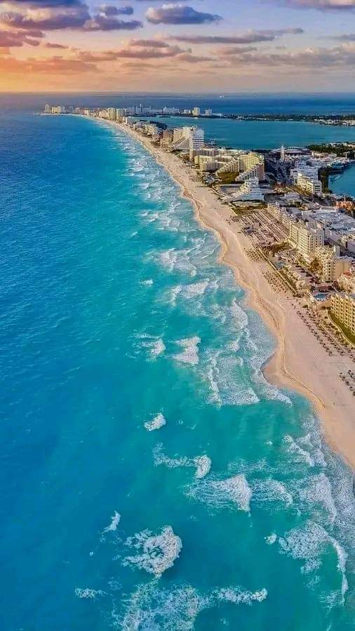 Krystyn31197823's tweet photo. Cancún.. Mexico 🇲🇽 💙💦💛 https://t.co/W0s4XQG4y7