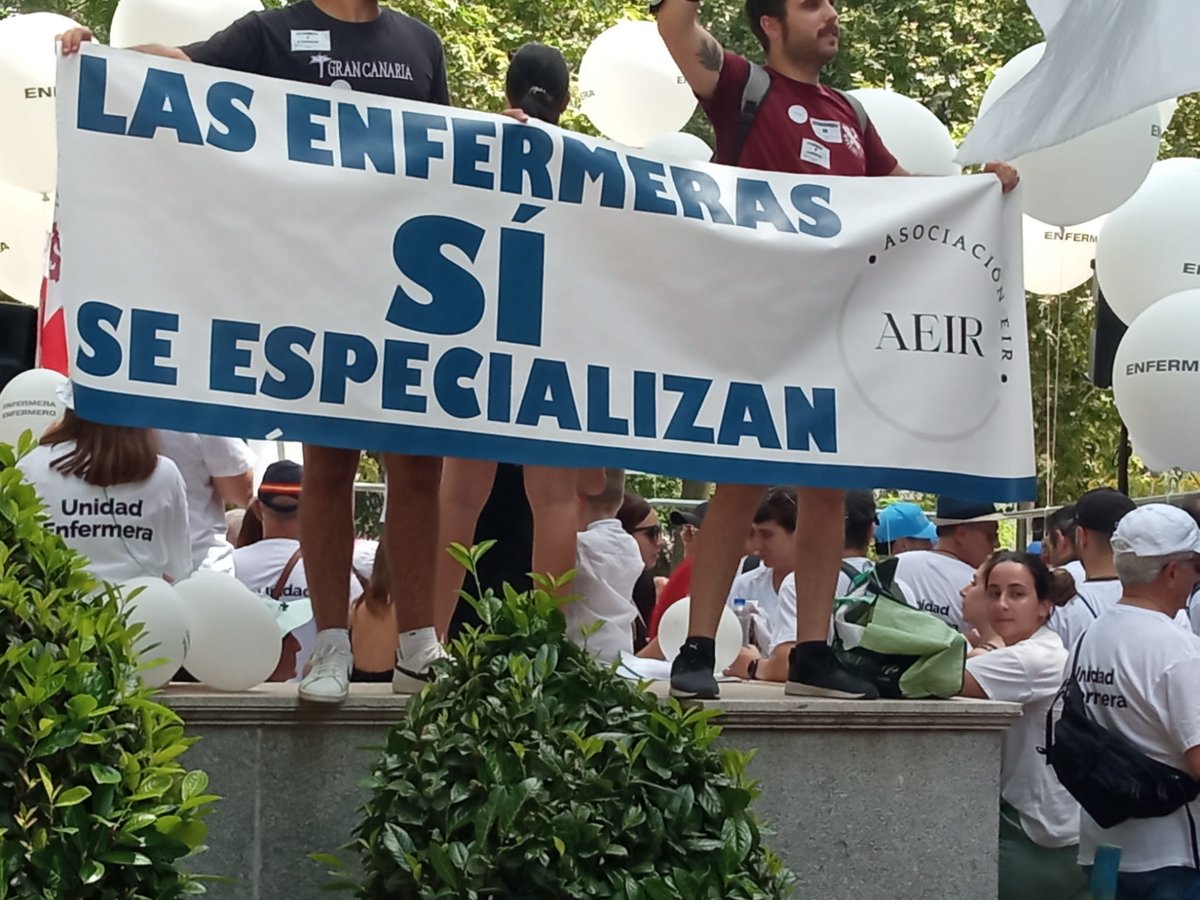 marea_lila2022's tweet photo. Hay que estar ciego para no ver la necesidad. https://t.co/BKl8O9CaJA